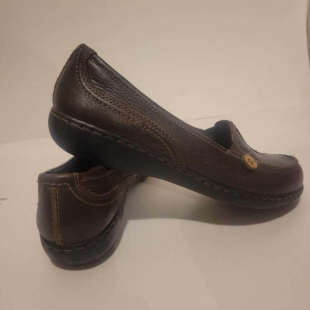 Clarks Women's Ashley Scurry Flats Sz 8M Slip On Brown Shoes